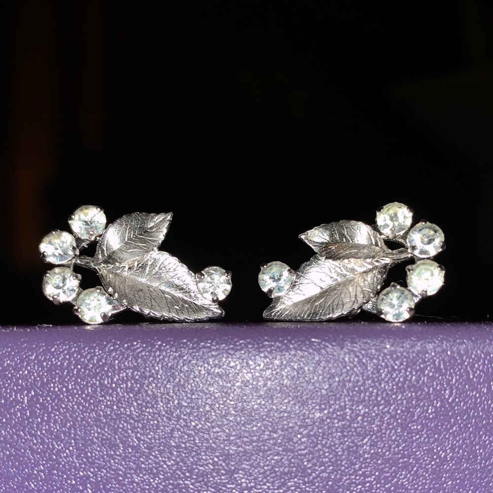 Krementz Vintage Earrings - Prom / Wedding Worthy!